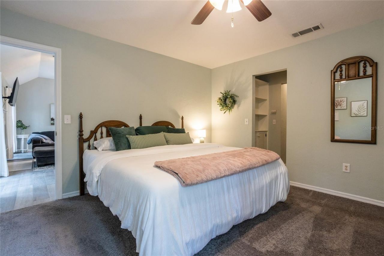 8432 SW 46 Road , Gainesville, FL 32608 Photo