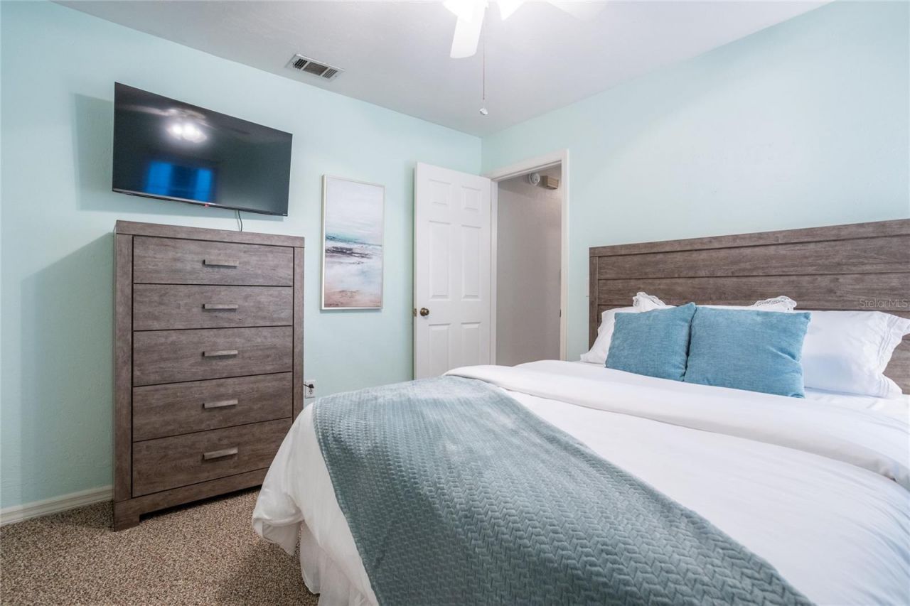 8432 SW 46 Road , Gainesville, FL 32608 Photo