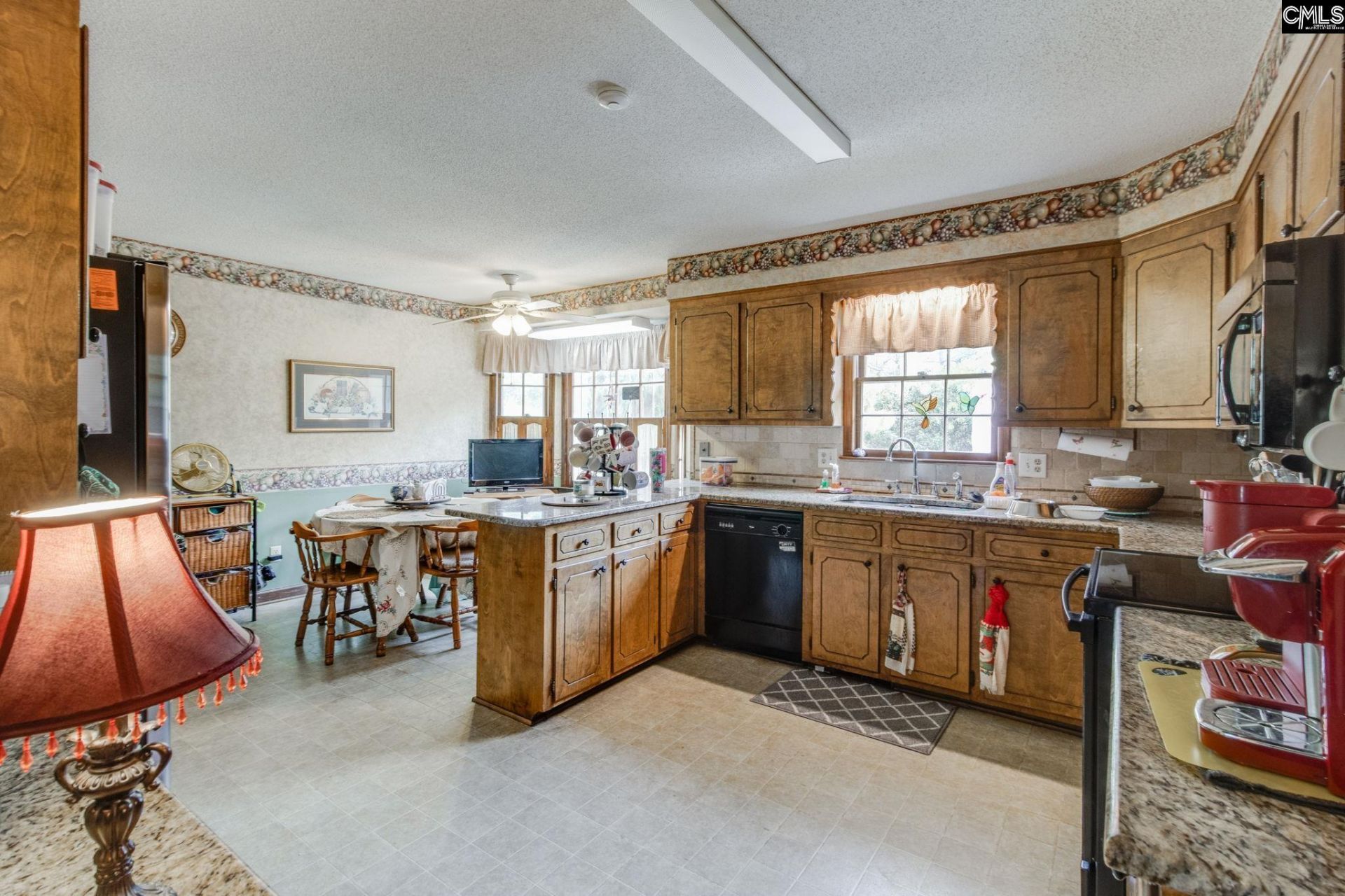 1076 Pepper Ridge Drive  Photo 14