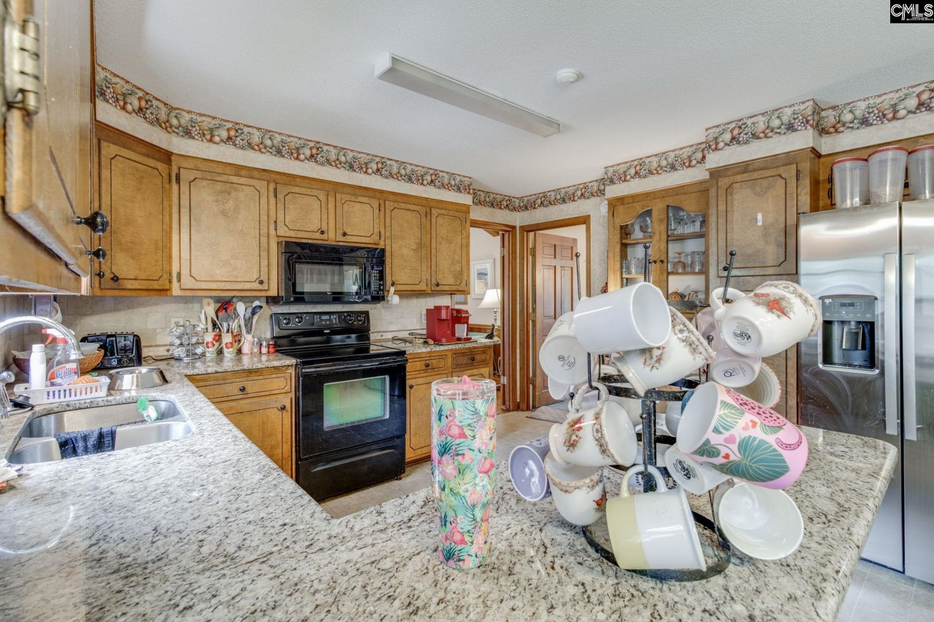 1076 Pepper Ridge Drive  Photo 16