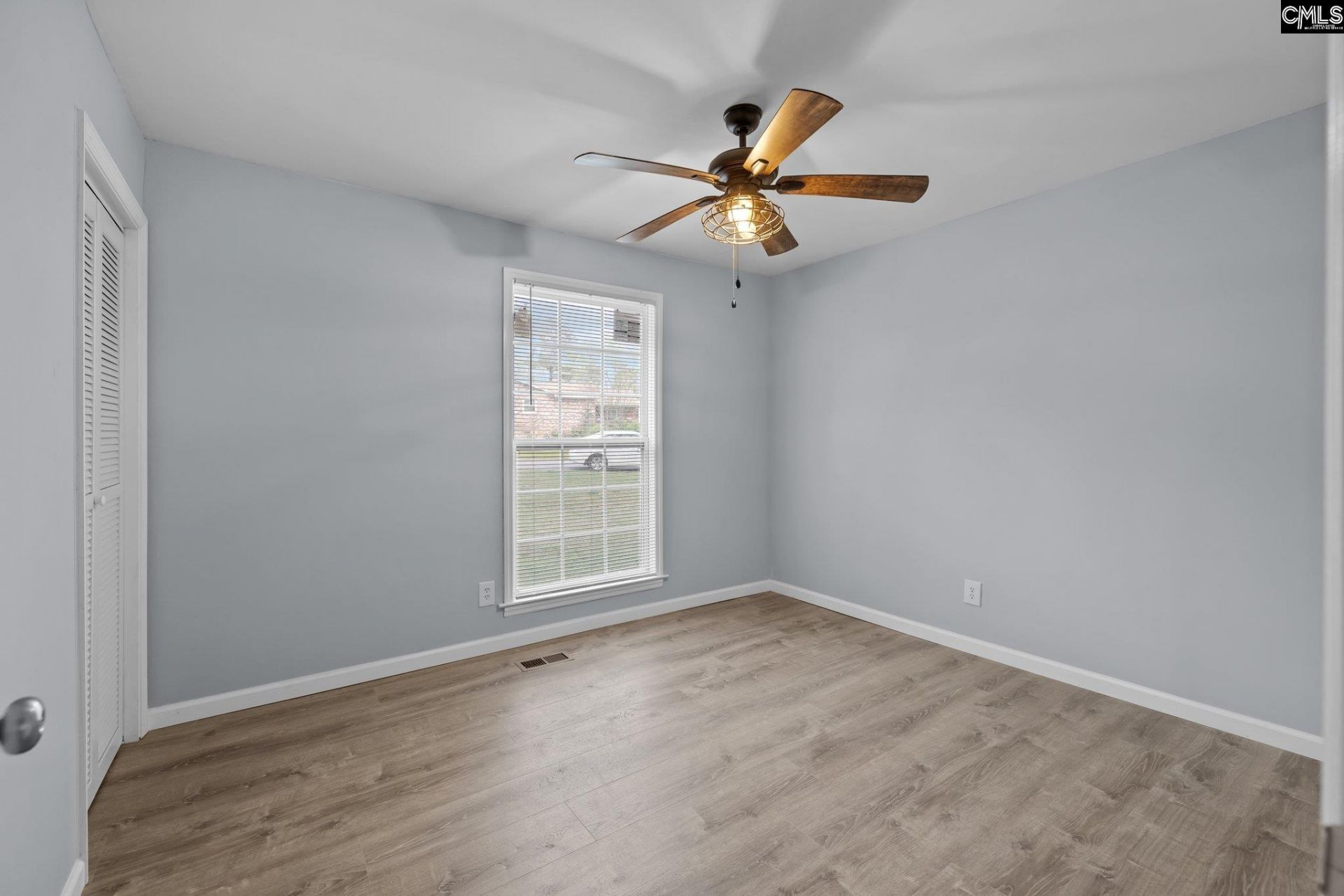 7819 Charles Towne Drive  Photo 12