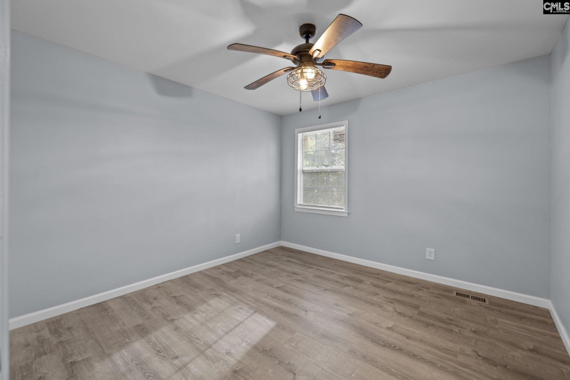 7819 Charles Towne Drive  Photo 14