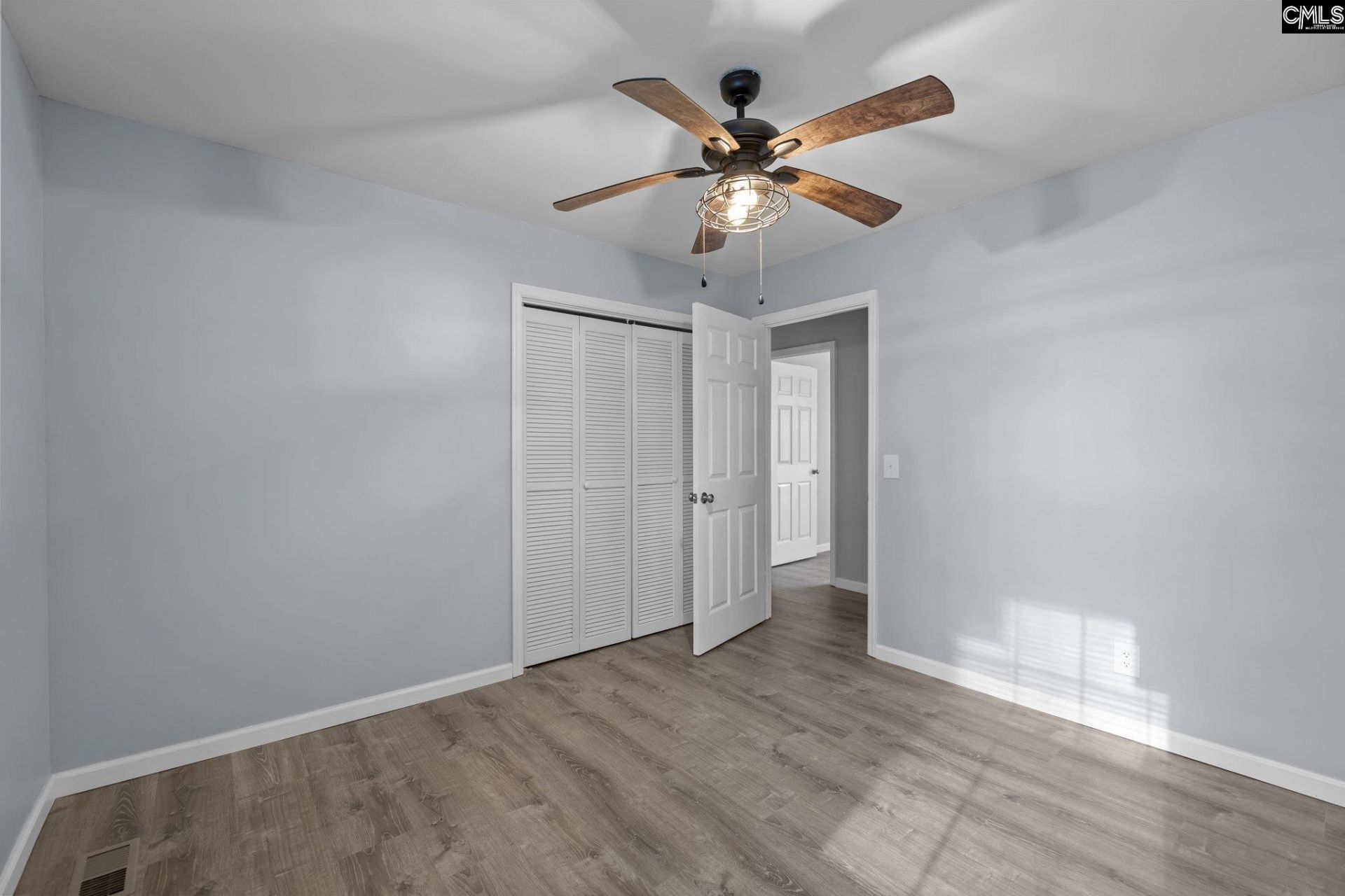 7819 Charles Towne Drive  Photo 15