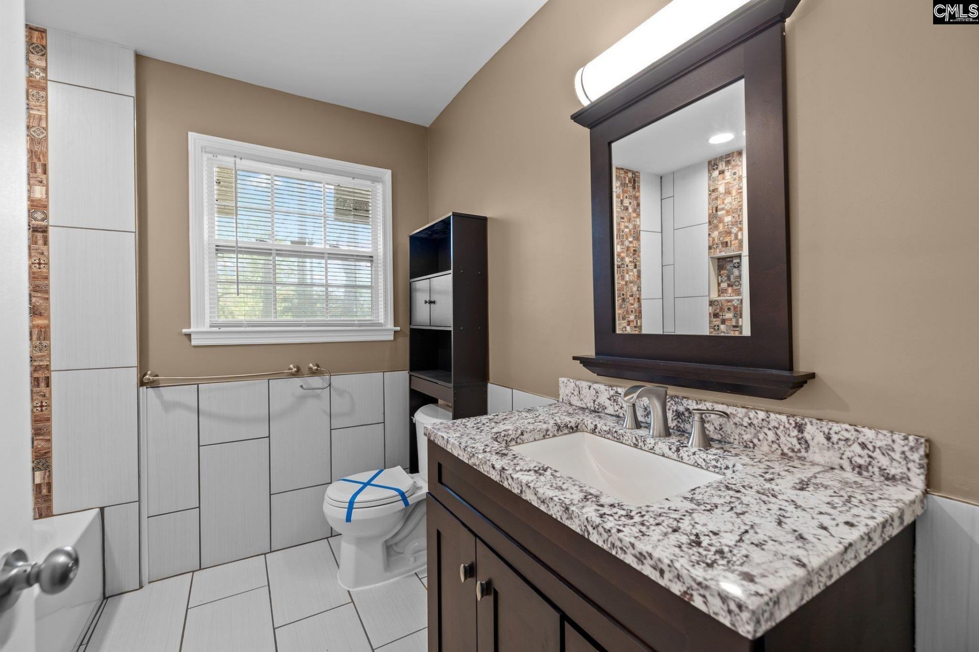 7819 Charles Towne Drive  Photo 17