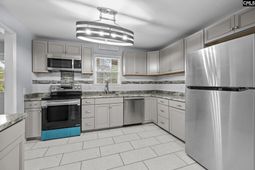 7819 Charles Towne Drive  photo 4