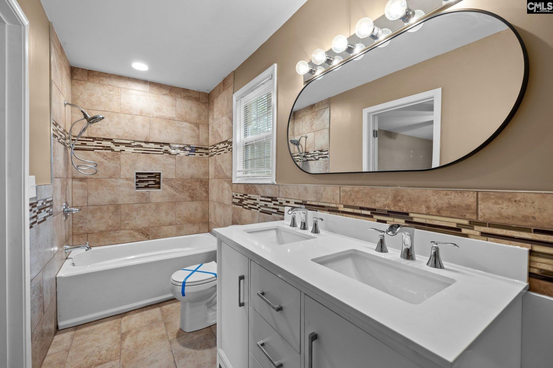 7819 Charles Towne Drive  Photo 25