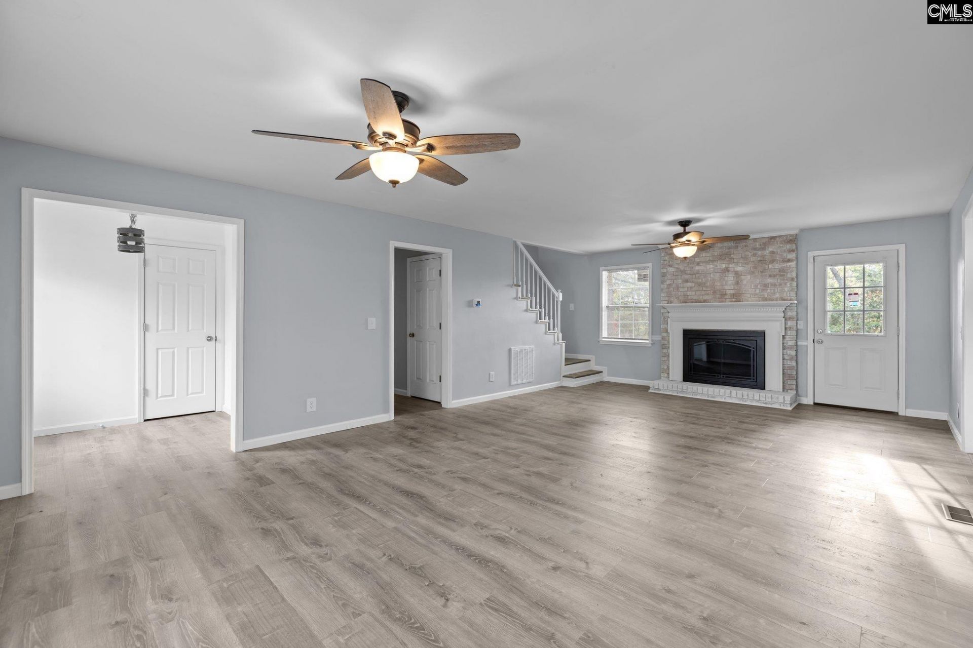 7819 Charles Towne Drive  Photo 5