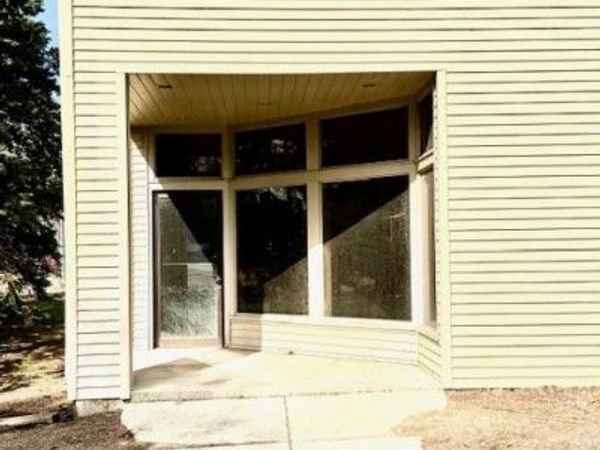 7125 Clinton Rd, Loves Park, IL 61111