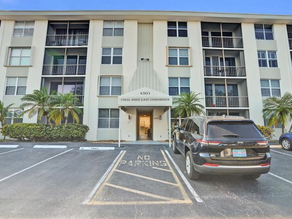 4501 NE 21 Avenue, Unit 402, Fort Lauderdale, FL 33308