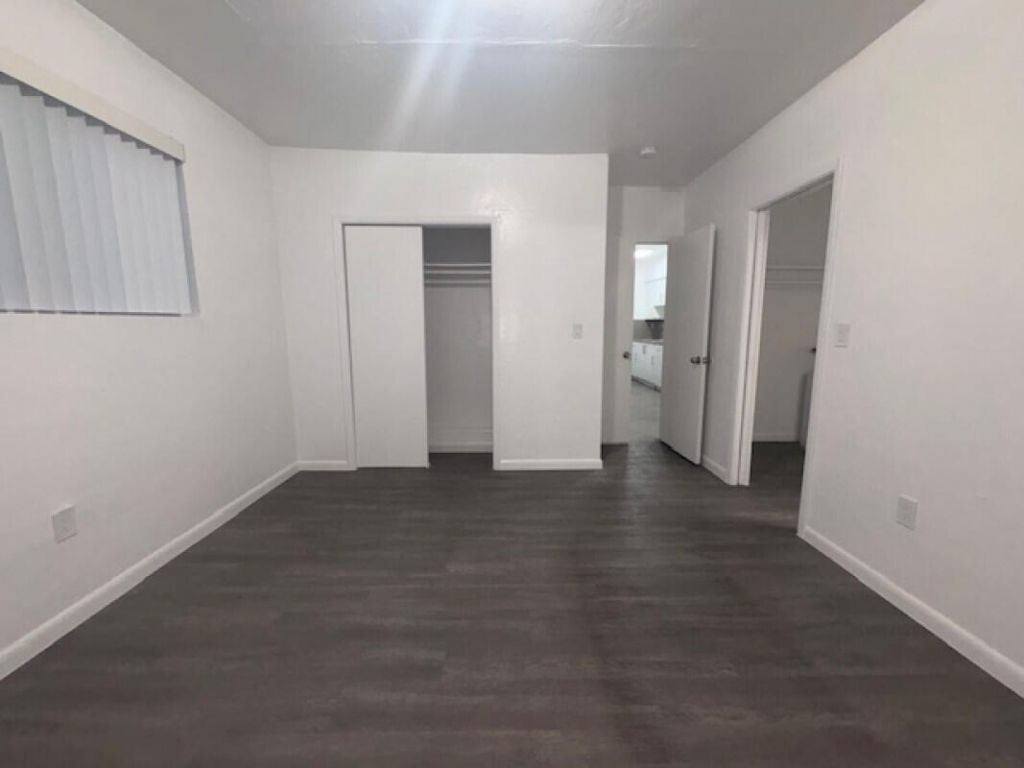 7710 Abbott Avenue, Unit 8, Miami Beach, FL 33141 Main Photo