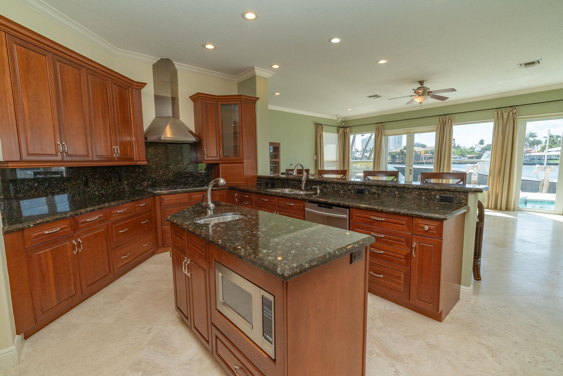 2500 SE 7th Drive, Pompano Beach, FL 33062 Photo