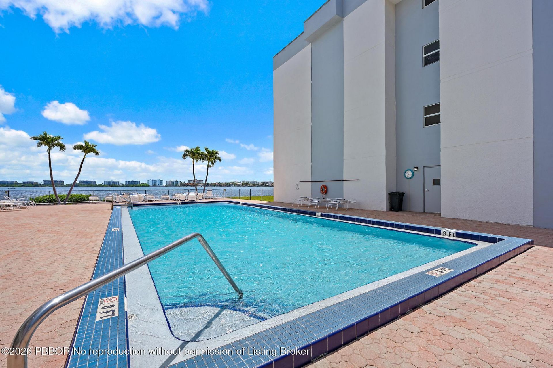 1516 S Lakeside Drive, Unit 106, Lake Worth Beach, FL 33460 Photo