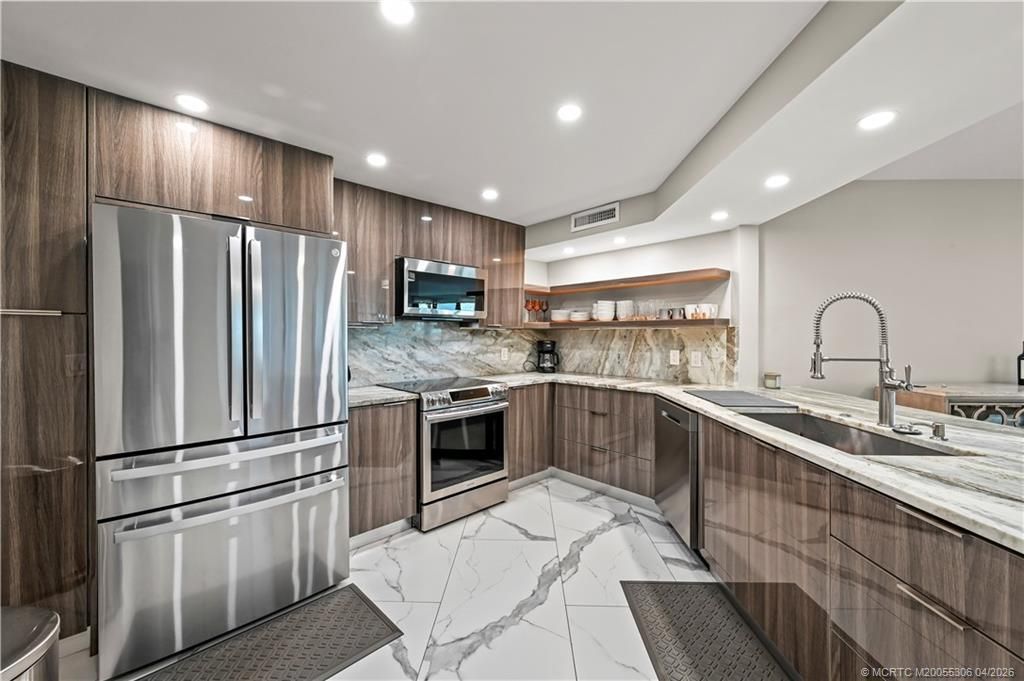 9650 S Ocean Drive, Unit 106, Jensen Beach, FL 34957 Photo