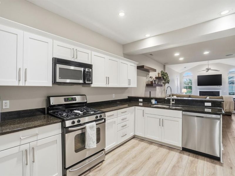 2690 N Canterbury Circle, Unit A, Port Clinton, OH 43452 Photo 11