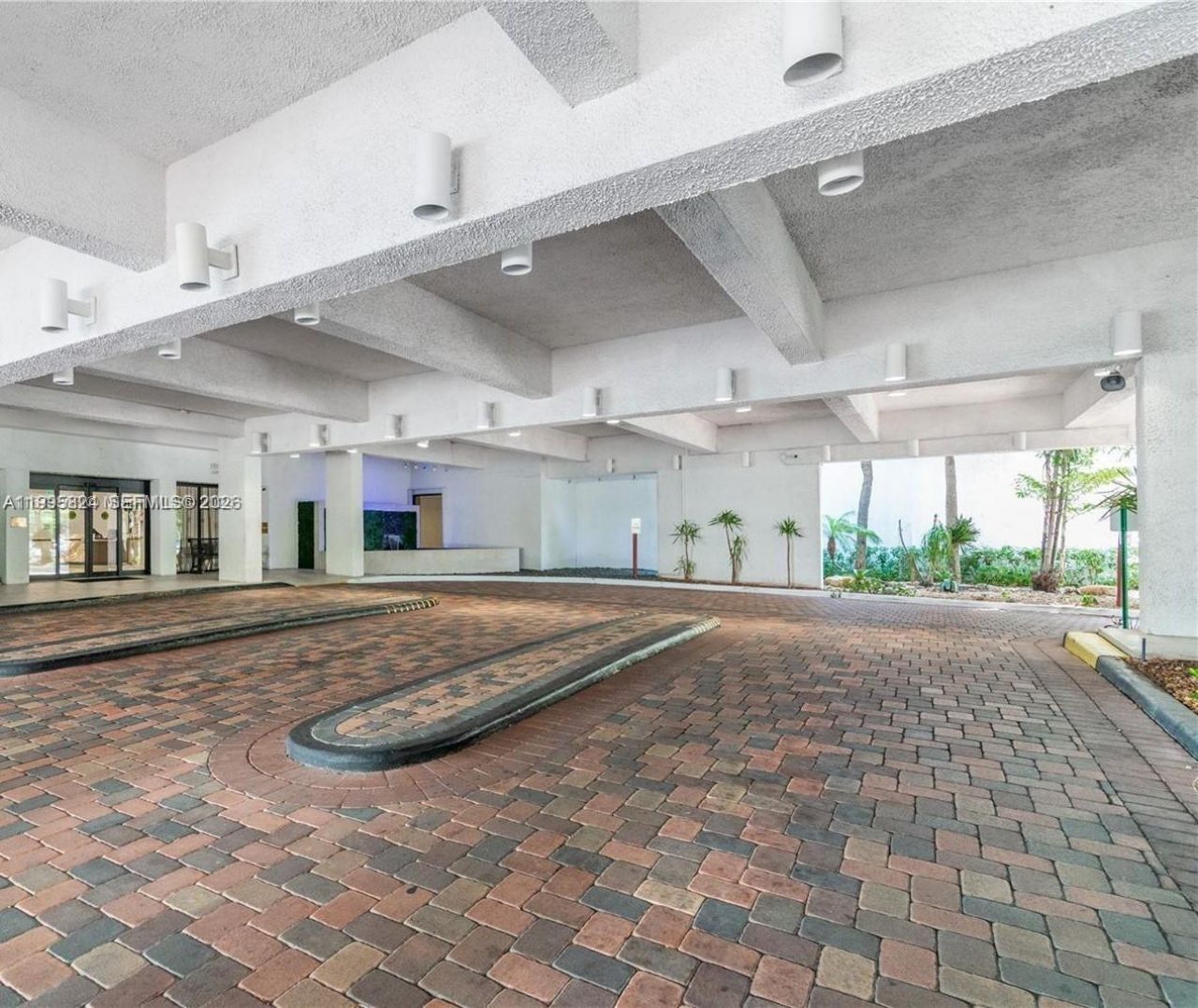 20225 NE 34th Ct, Unit 2411, Aventura, FL 33180 Photo