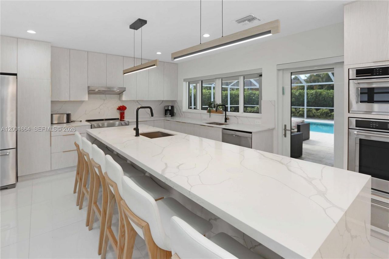 1220 Azalea Cres, Hollywood, FL 33019 Photo