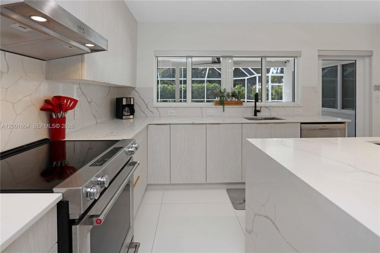 1220 Azalea Cres, Hollywood, FL 33019 Photo