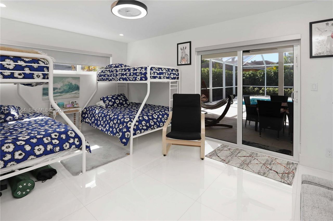 1220 Azalea Cres, Hollywood, FL 33019 Photo