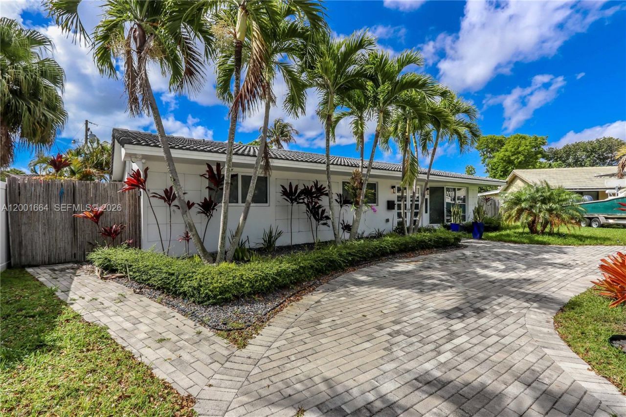 1220 Azalea Cres, Hollywood, FL 33019 Photo