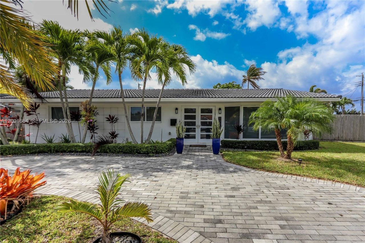 1220 Azalea Cres, Hollywood, FL 33019 Photo