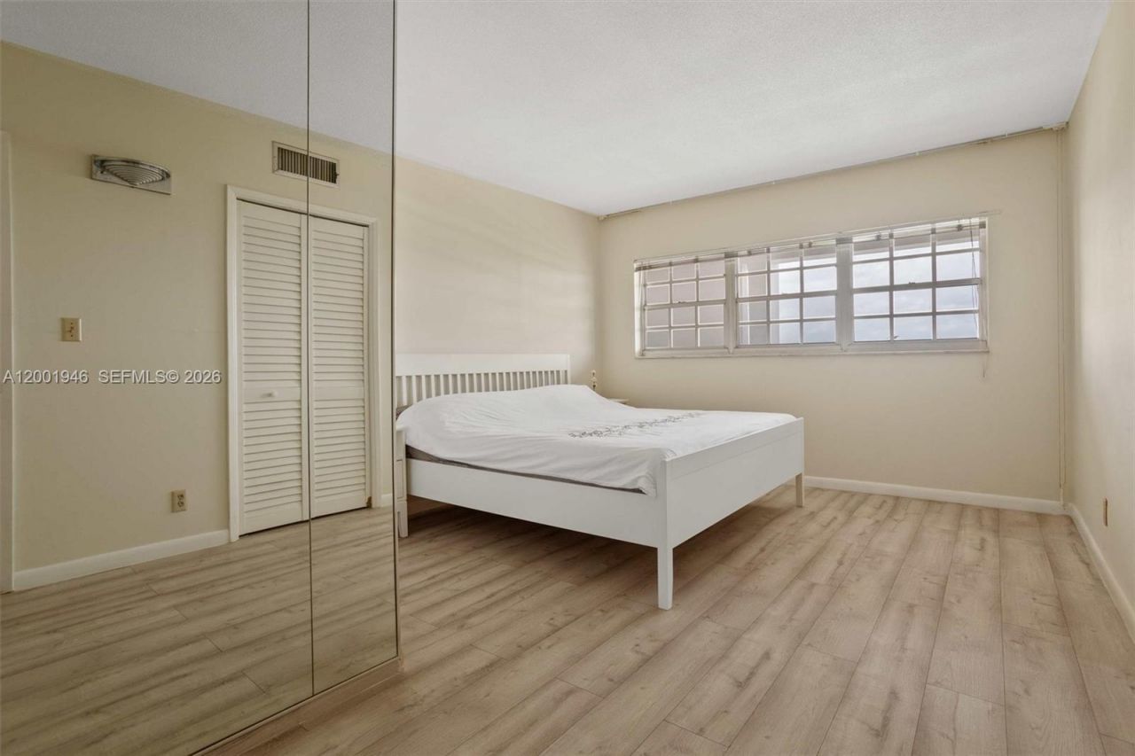 3100 N Palm Aire Dr, Unit 703, Pompano Beach, FL 33069 Photo