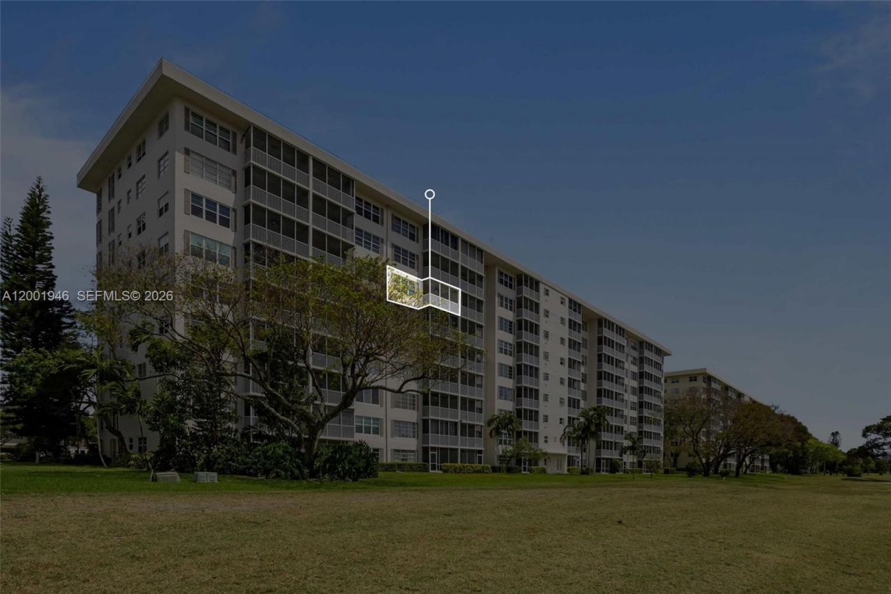 3100 N Palm Aire Dr, Unit 703, Pompano Beach, FL 33069 Photo