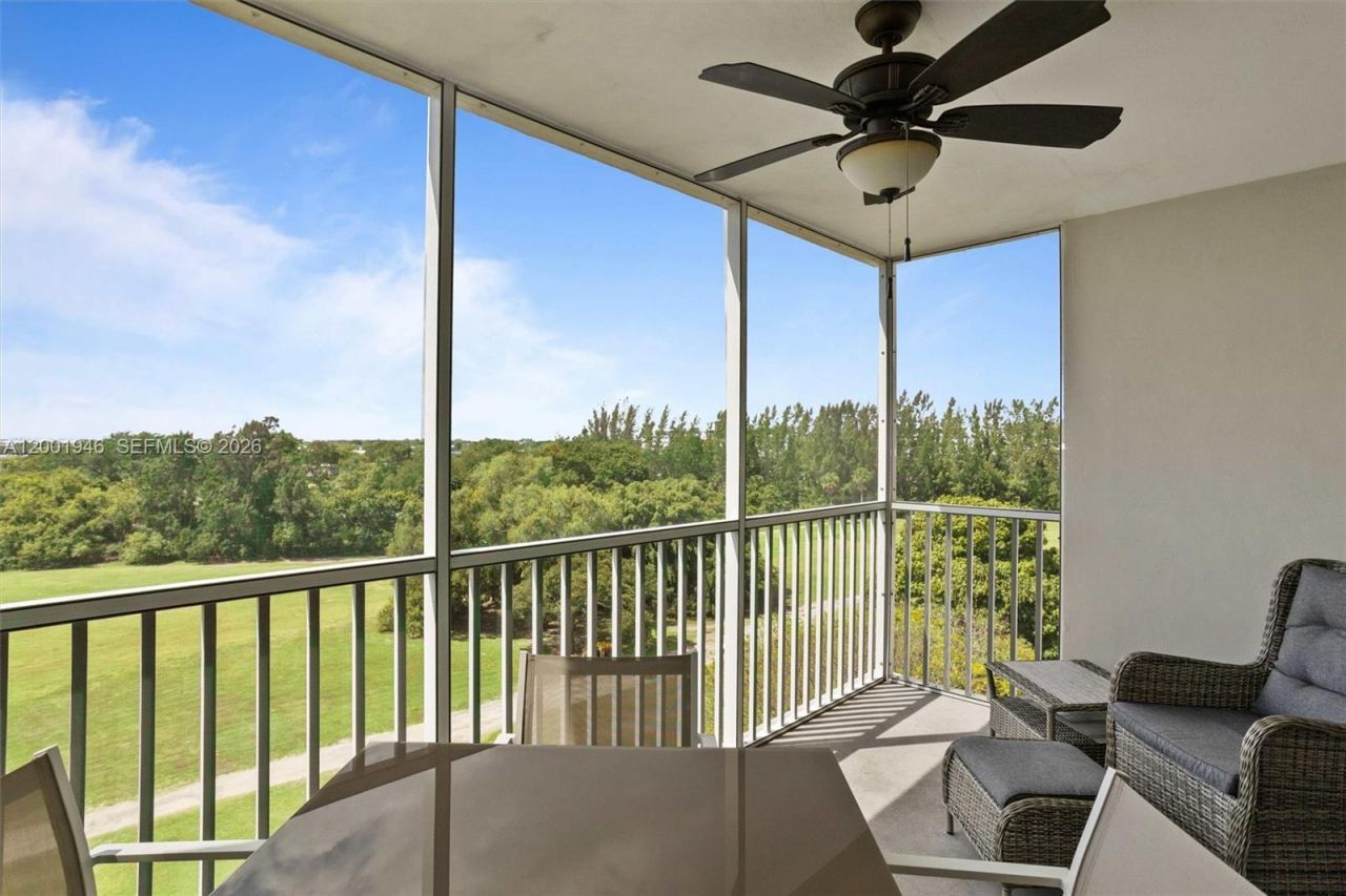 3100 N Palm Aire Dr, Unit 703, Pompano Beach, FL 33069 Photo