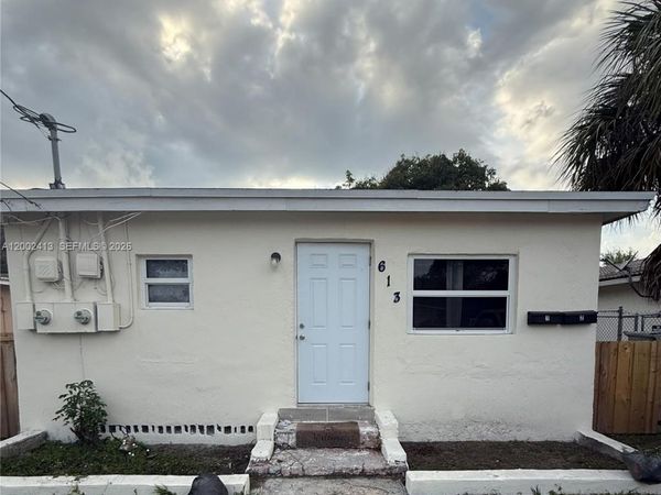 613 NW 15th Ave Unit 1- , Pompano Beach, FL 33069
