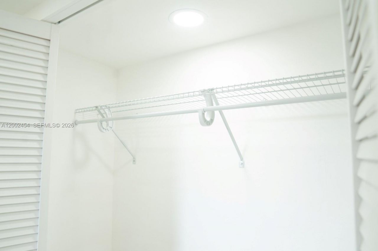 220 SW 9th Ave, Unit 306, Hallandale Beach, FL 33009 Photo