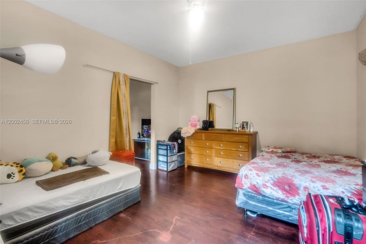 2637 NW 23rd Ct, Miami, FL 33142 Photo