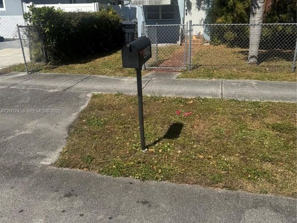 4209 SW 20th Street , West Park, FL 33023