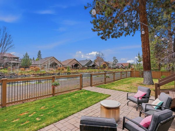 61173 Ridgewater Loop, Bend, OR 97702