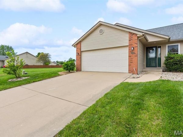 10954 Kentfield Drive , Lebanon, IL 62254