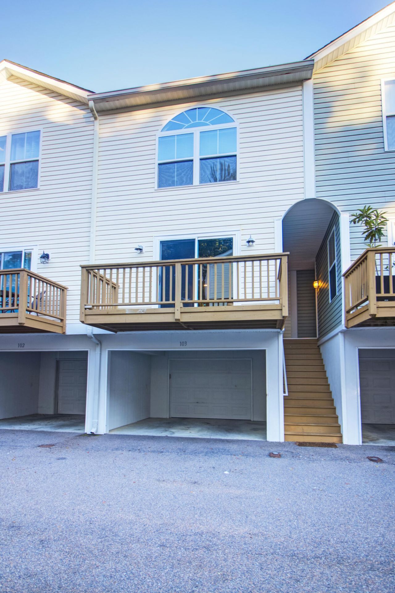 1829 Dogwood Road Photo 2