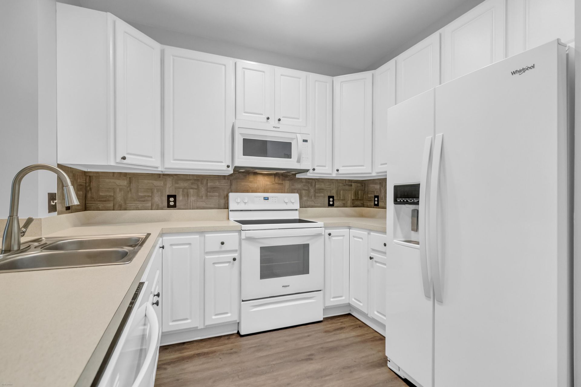 1829 Dogwood Road Photo 8