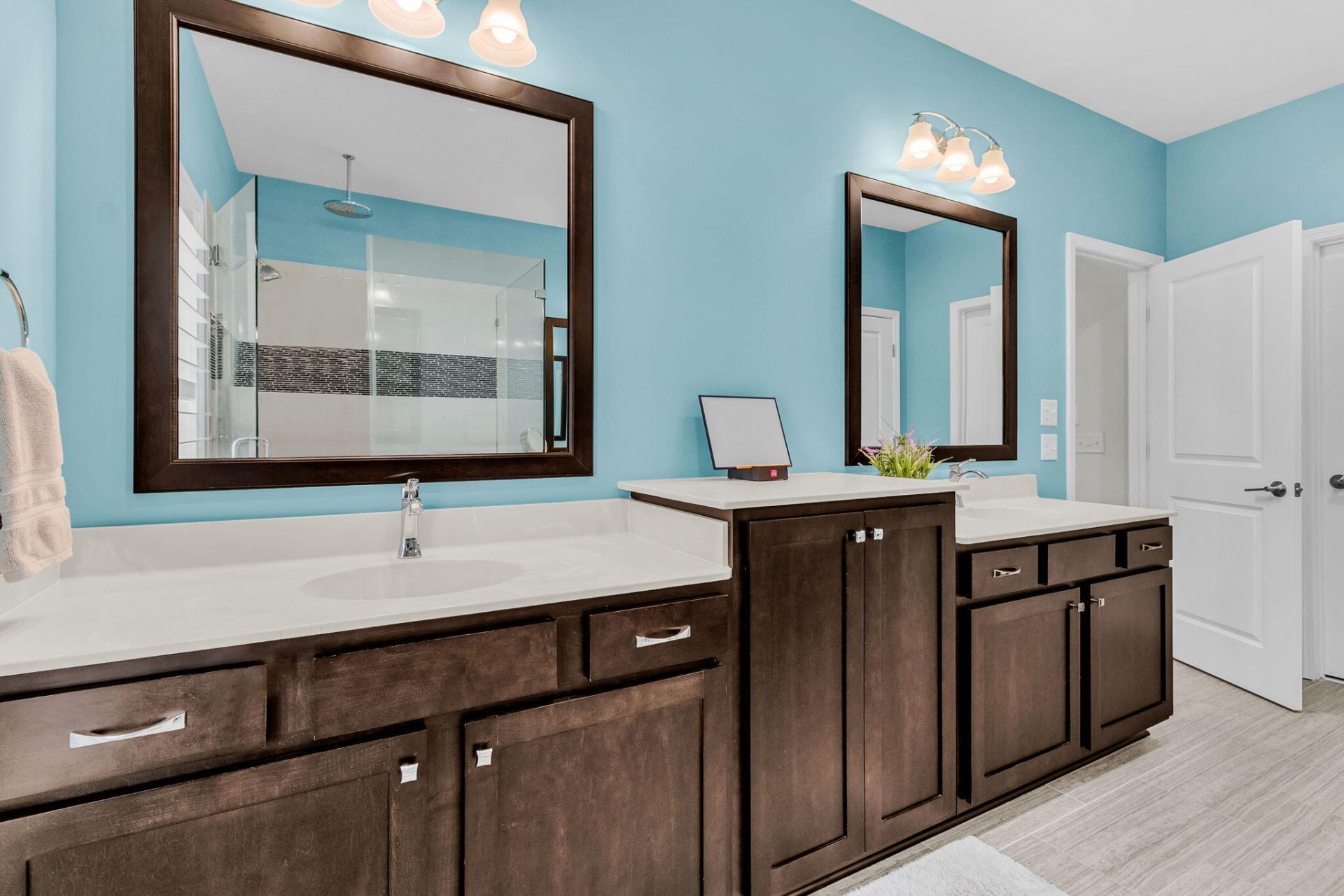 2340 Kings Gate Lane Photo 27