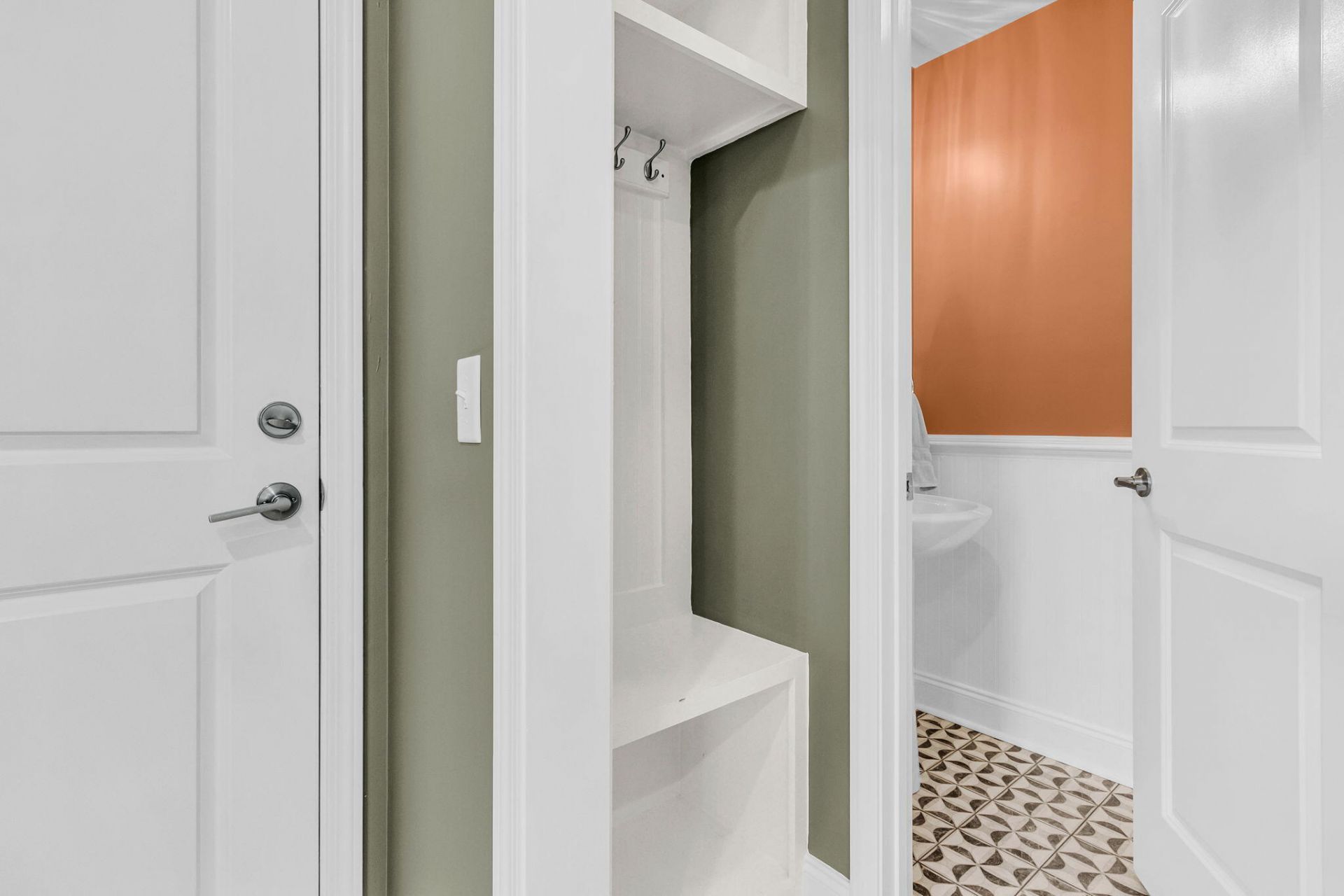 2340 Kings Gate Lane Photo 31