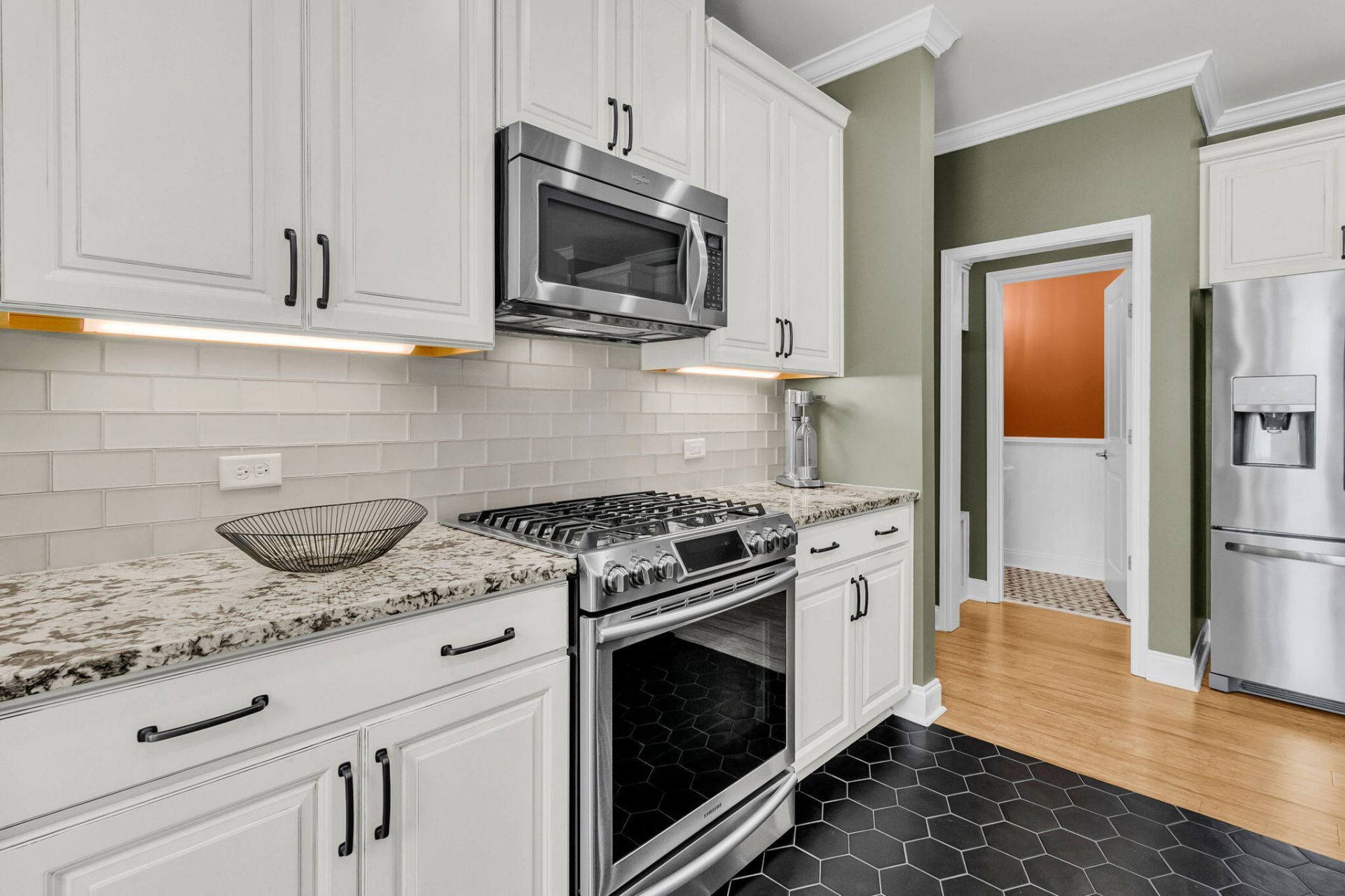 2340 Kings Gate Lane Photo 4