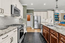 2340 Kings Gate Lane photo 4