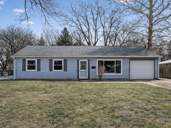 86 Circle Drive E, Montgomery, IL 60538