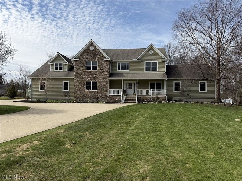 3020 Worrell Road, Willoughby Hills, OH 44094 Photo 1