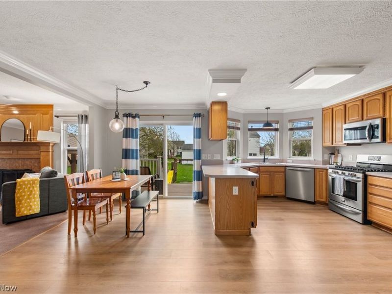 657 Ashbrook Drive, Wadsworth, OH 44281 Photo 11