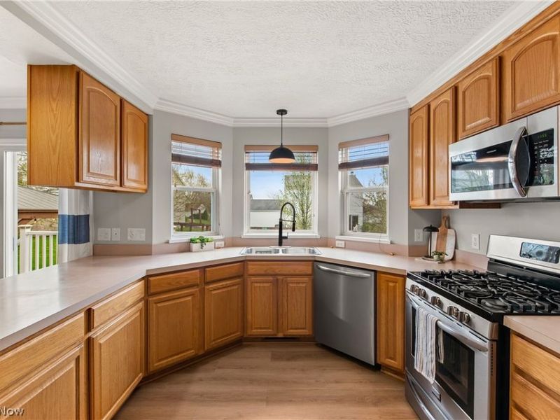 657 Ashbrook Drive, Wadsworth, OH 44281 Photo 13