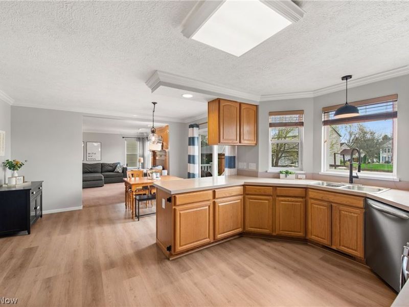 657 Ashbrook Drive, Wadsworth, OH 44281 Photo 14