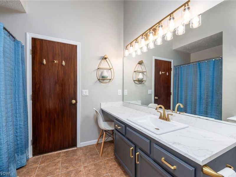 657 Ashbrook Drive, Wadsworth, OH 44281 Photo 32