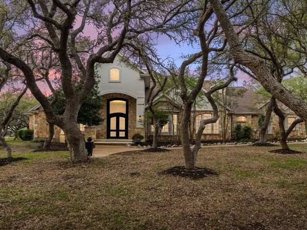 999 Enchanted Oaks DR , Driftwood, TX 78619