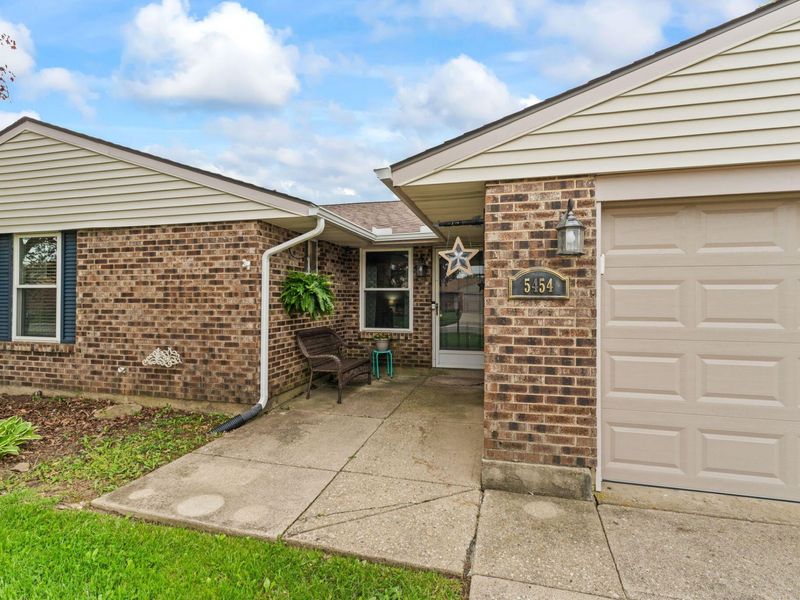 5454 Johannsen Drive, Dayton, OH 45424 Photo 3