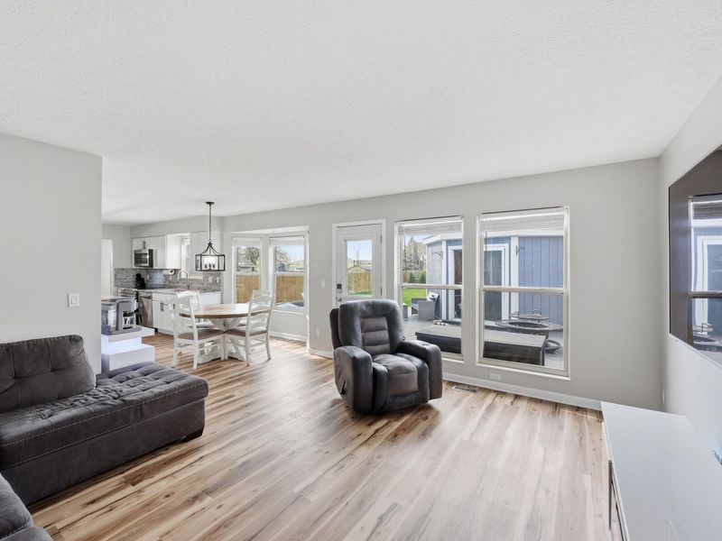 5569 High Arbor Drive, Galloway, OH 43119 Photo 17