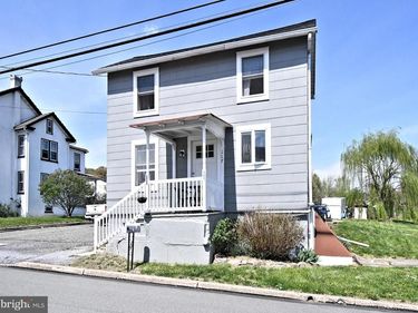 117 N CHURCH STREET, BALLY, PA 19504