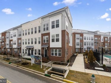 2521 FARMSTEAD DRIVE, Unit 313 CLARKE, ROCKVILLE, MD 20850